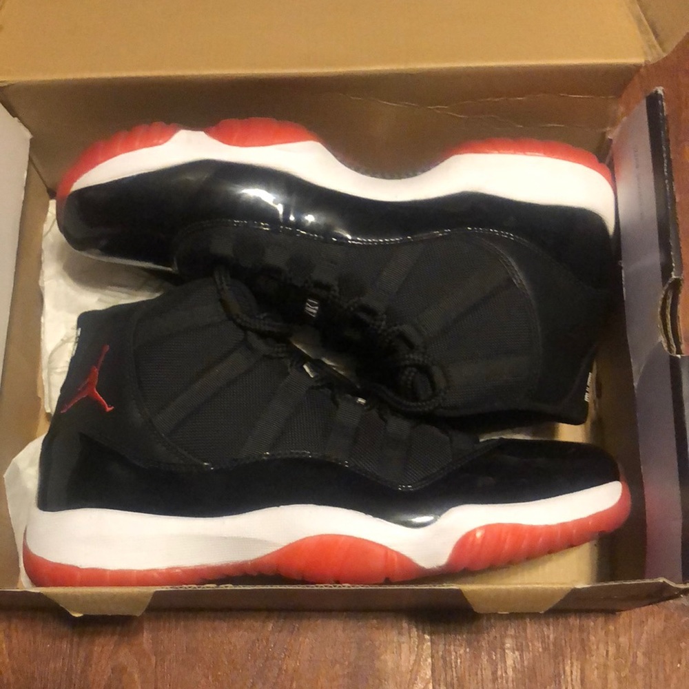 2012 Air Jordan bred 11’s